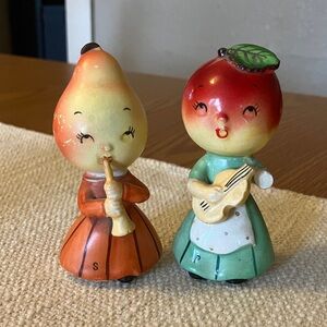 Anthropomorphic Fruit Musicians Salt & Pepper Shakers Pair Vintage Japan Napco